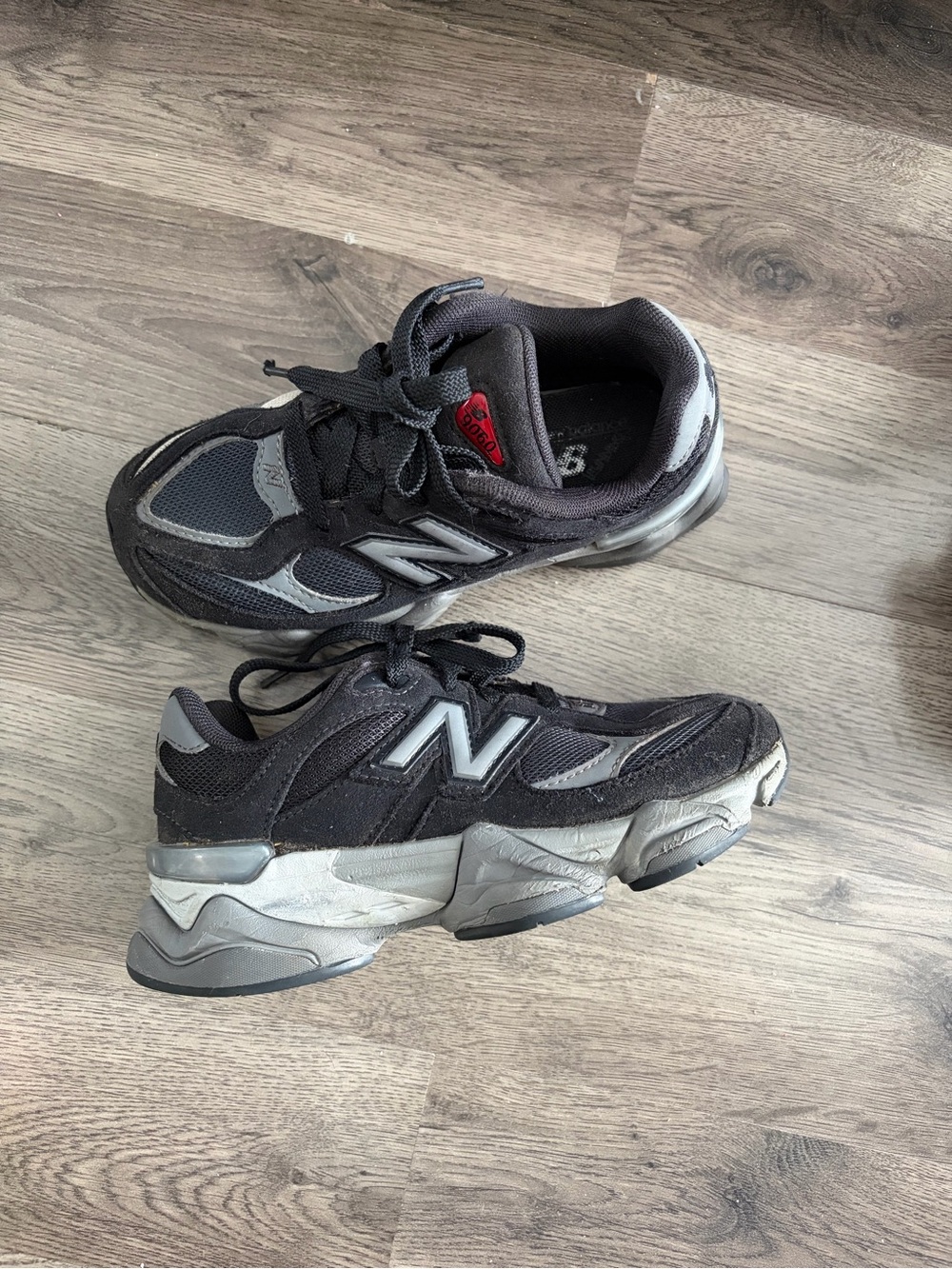 New Balance Black and Gray Retro Dad Sneakers - Picture 2 of 2
